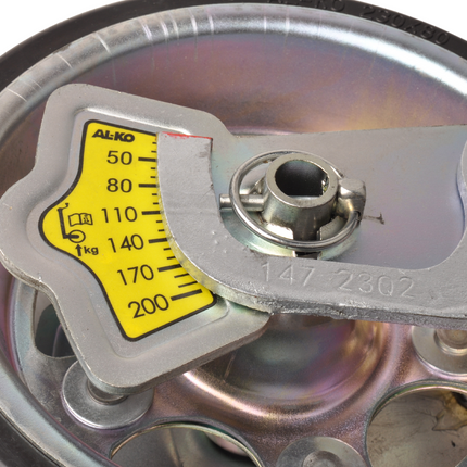 AL-KO Neuswiel AL-KO - 48 mm - draagvermogen: 300 kg - stalen velg en massief rubber wiel - inclusief slinger met druklager en kogeldrukmeter