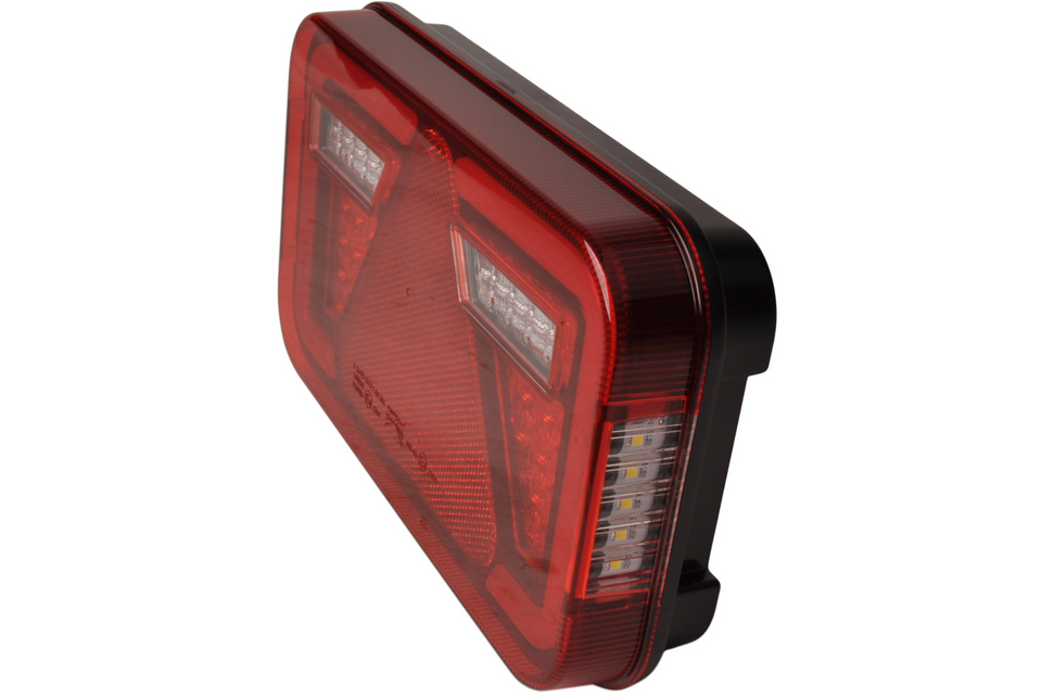 Aspock Achterlicht - Aspock MultiLED 4 - links - 241x141x71 mm - volledig LED - 8-polige connector