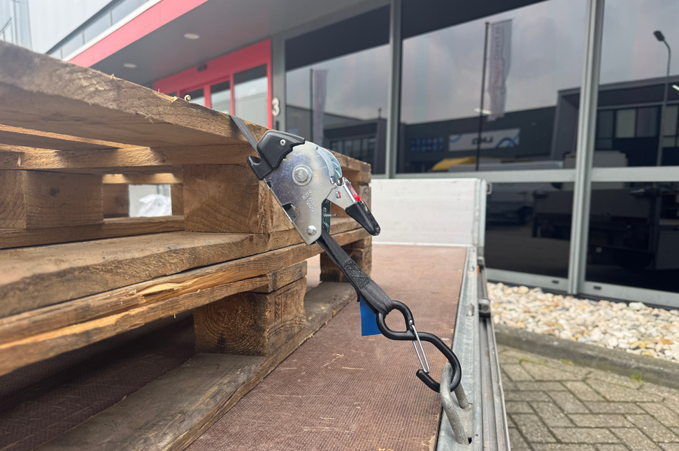 Cantonal Automatisch oprollende spanband 300x5 cm - met S-haken en borgveer - 1500 kg - set van 2 stuks