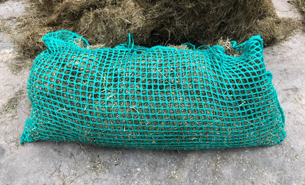 Cantonal Hooinet slowfeeder - 200x200 cm - 4,5 cm maaswijdte