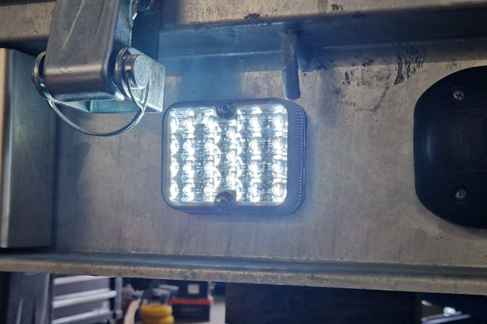 Cantonal Set van 2 achteruitrijlampen - 100x80x28 mm - LED