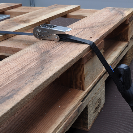Cantonal Spanband set van 2 stuks zwart 570x2,5 cm (400 kg) - met RVS haak en ratel