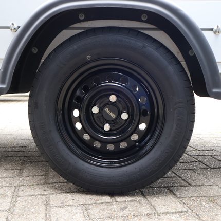 Kenda Compleet aanhanger wiel - 155/80R13 - zwarte velg - steekmaat: 4x100 - draagvermogen: 500 kg - naafdiameter: 57 mm
