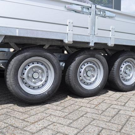 Kenda Compleet aanhanger wiel - 185/60R12C - steekmaat: 5x112 - draagvermogen: 900 kg - naafdiameter: 67 mm