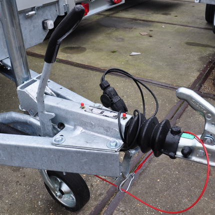 Knott Knott oplooprem aanhanger - KF20 - maximaal trekvermogen: 2000 kg - incl. neuswielconsole - V-dissel aansluiting