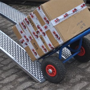 Novio Set gebogen oprijplaten - aluminium - 400 kg (150x20 cm)